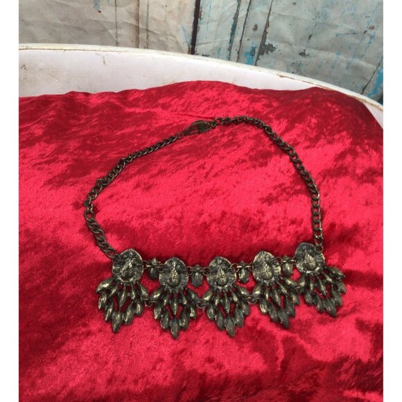 Baublebar Womans 18" Blue White Rhinestone Necklace Tear Drop Prong Set Facetted - Picture 3 of 4